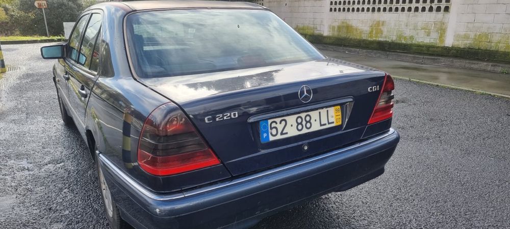 Mercedes Benz 220 Cdi (202.133) modelo Elegance de 1998