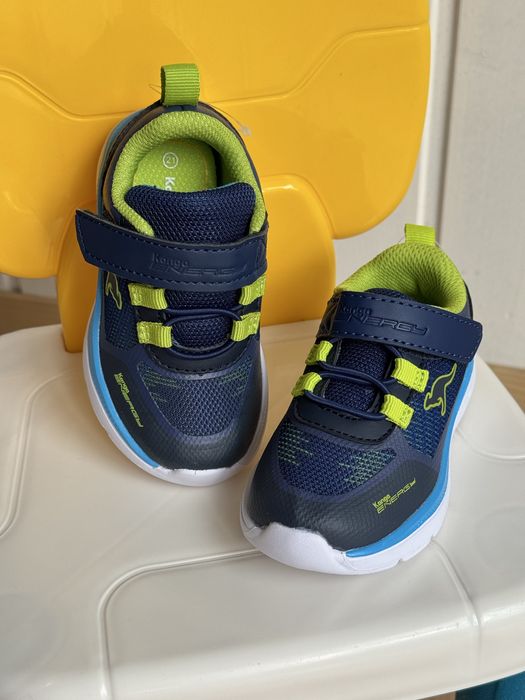 Кросівки доя хлопчика (розмір 21)