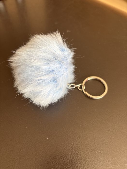 Pompon przywieszka