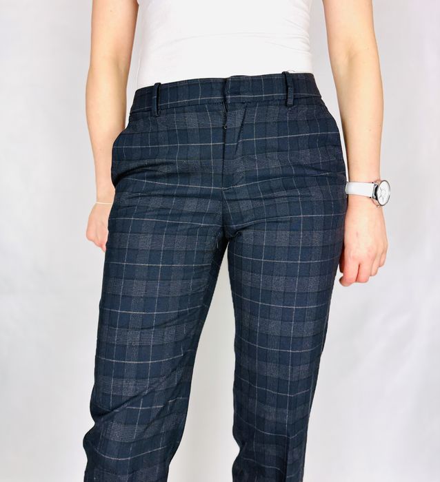 Granatowe spodnie w kratkę XS 34