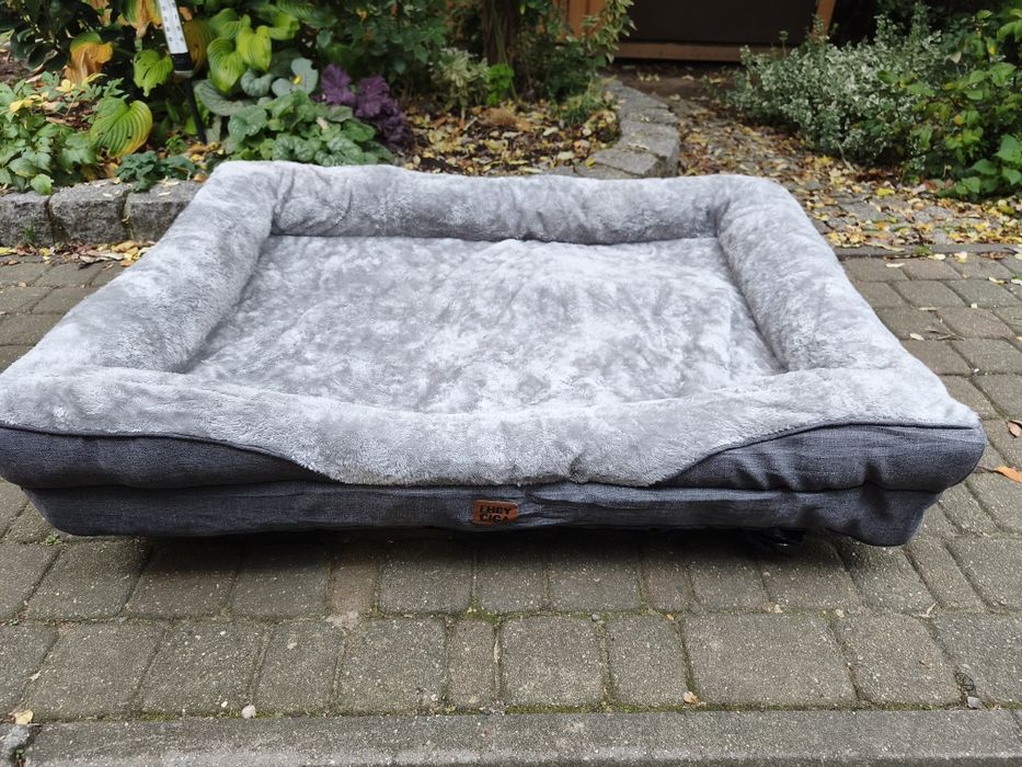 Ładne, wygodne legowisko dla psa - 107x78 cm