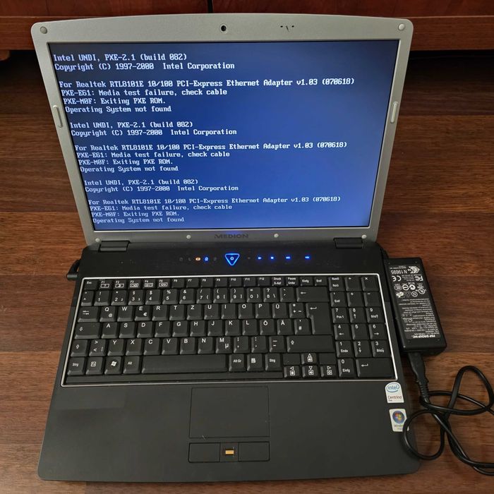 Medion MD 96350, Core 2 Duo T5250, 2 GB RAM, SSD SanDisk, 15,4 cala