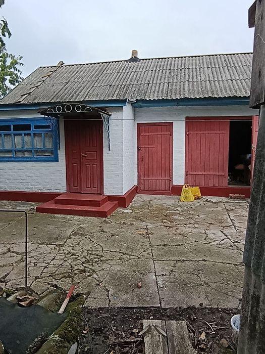 Продається будинок в с.Лазірки