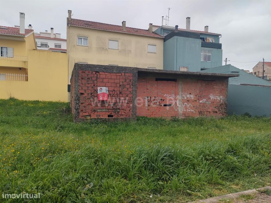 Terreno com 293m² de área total, Casal de Cambra — Casal de Cambra, Lisboa