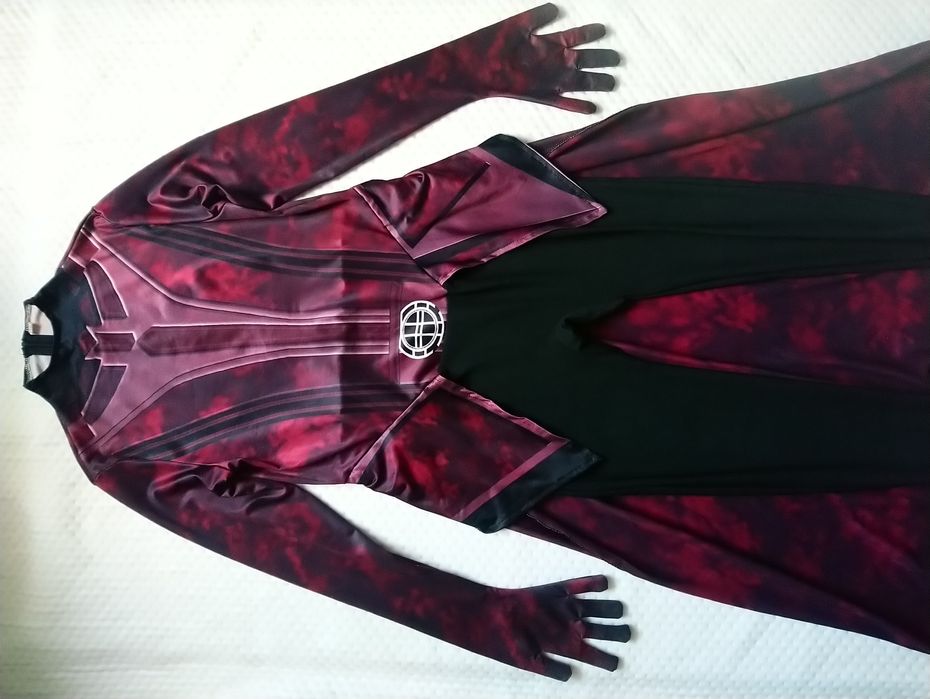 Косплей Червона Відьма на 10 років Ванда Wanda Maximoff Doctor Strange