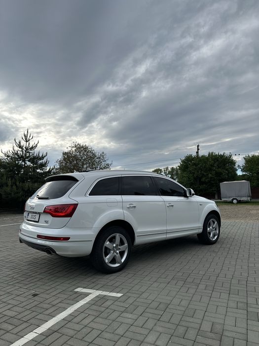 Audi Q7 2015 в ідеальному стані