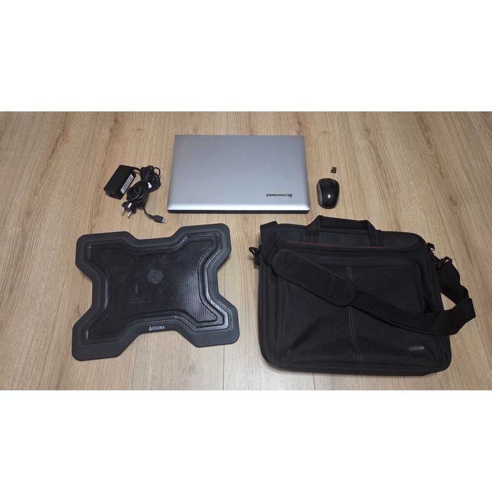 Laptop Lenovo G50-30 + W10 + mysz + podstawka + torba