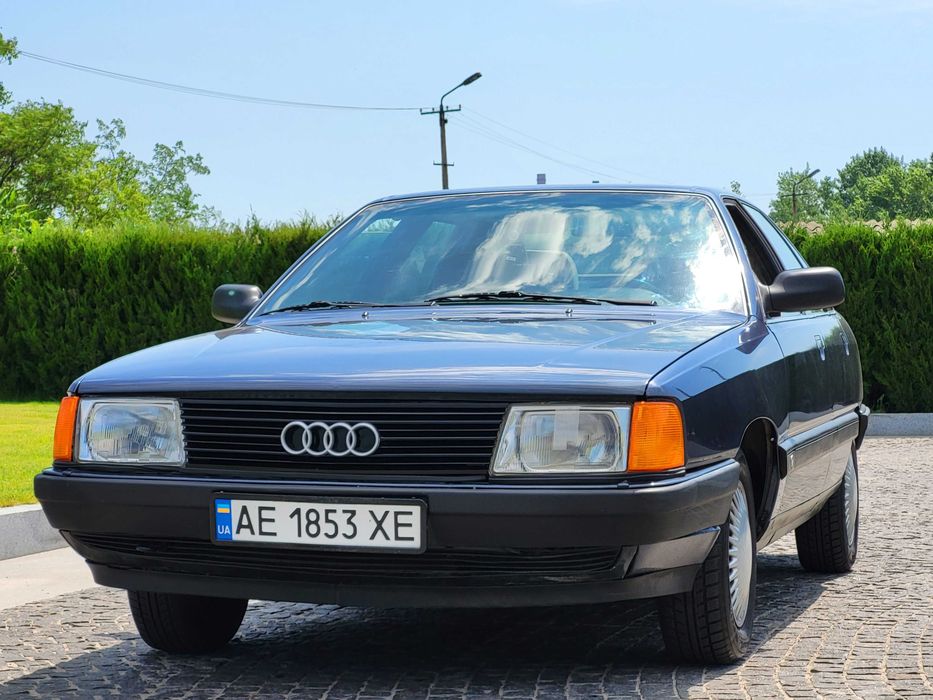 AUDI-100 C3- exclusive-Old Car