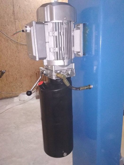 Авто подъёмник гидравлический для СТО підйомник на  PULI 4 тонны 1800$