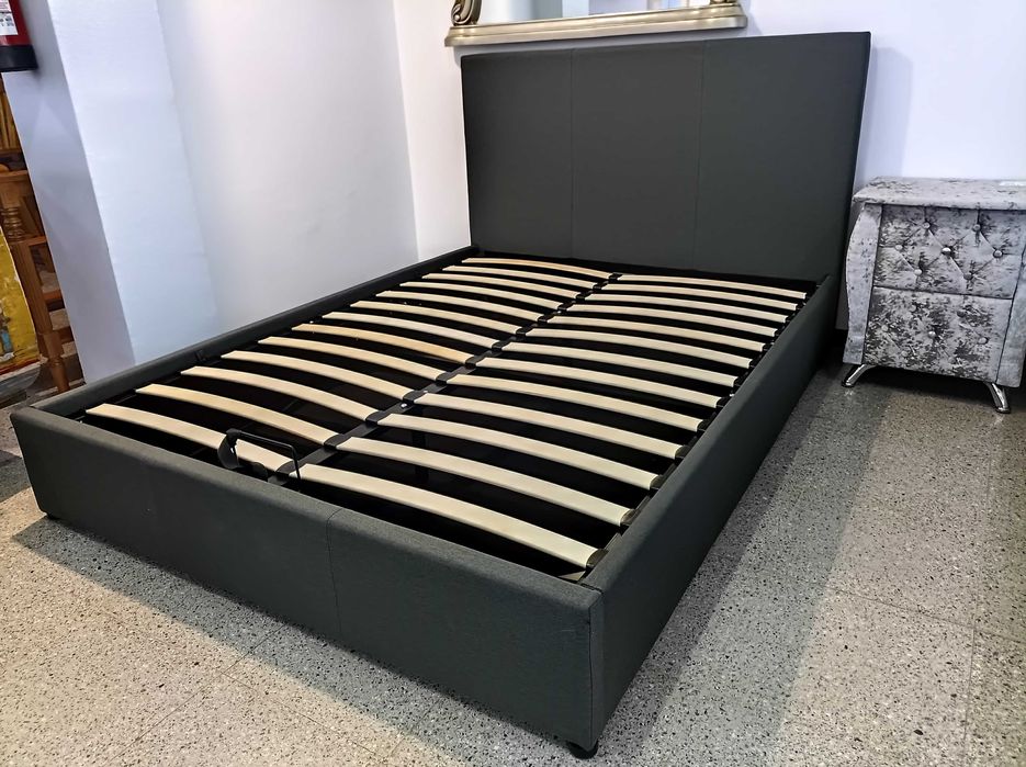 Camas com espaço para arrumação - envio gratis