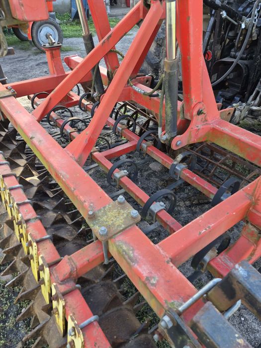 Agregat uprawowo siewny 2,70m