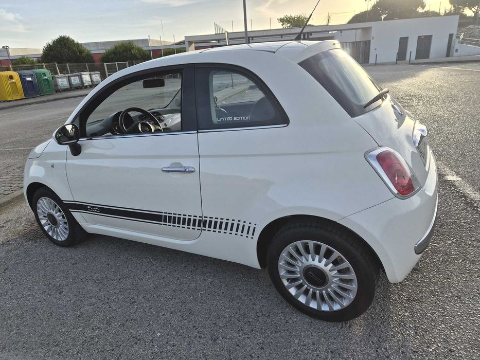 Fiat 500 2012 em ótimo estado 140.000 KM 1.2 cilindrada