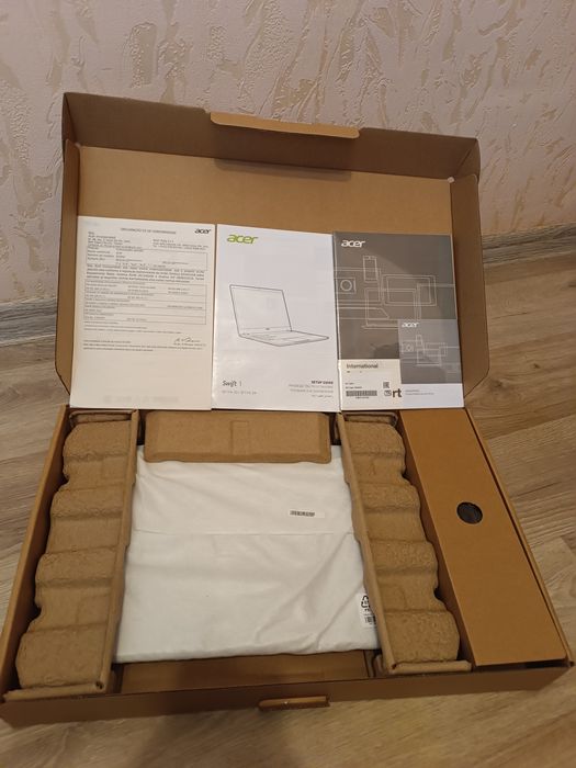 Ноутбук Acer Swift 1