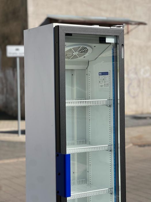 Lodówka na napoje | używana lodówka oszklona slim 45 cm