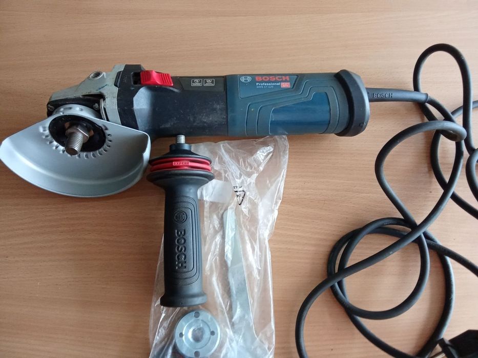 Болгарка Bosch GWS 17-125 Professional