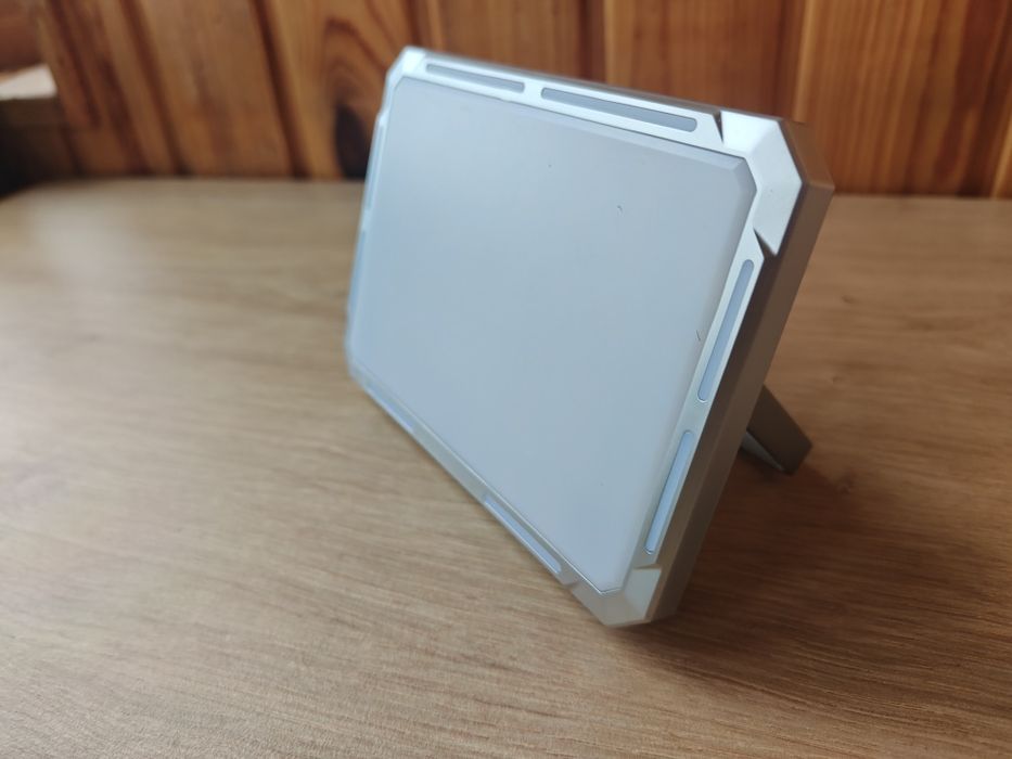 Світлодіодний ліхтар