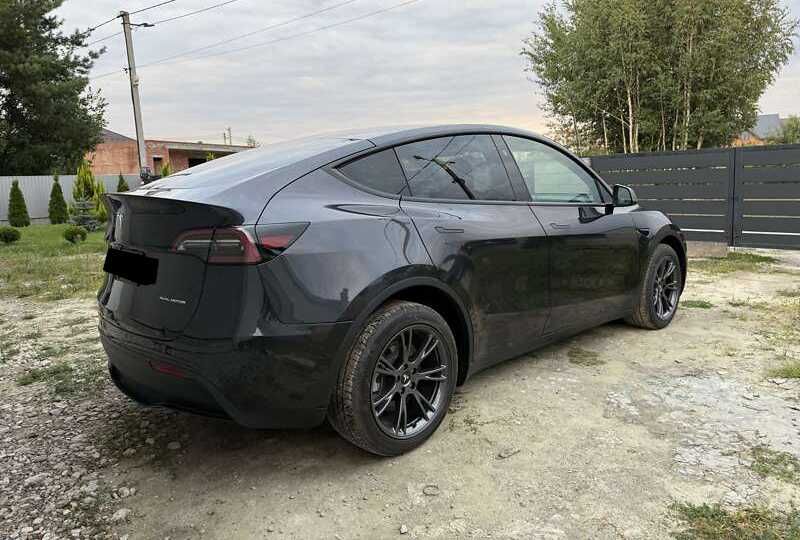 Tesla Model Y 2024 Long Range 82 kWh