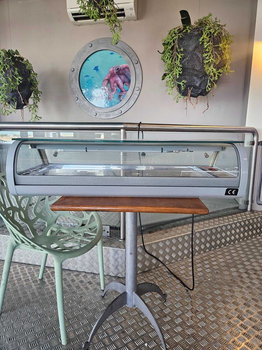 Vitrine Aquecida Profissional Azkoyen - Ideal para Cafés / Snack-Bar