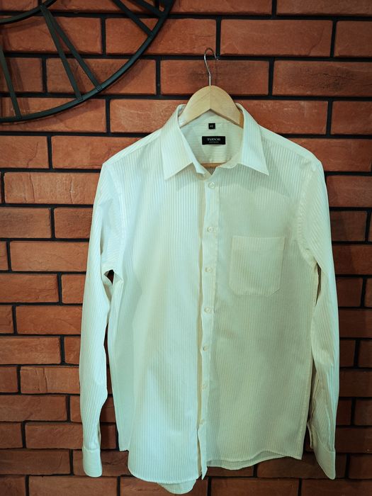 Kremowa koszula w prążek, rozm.L 42 Tudor