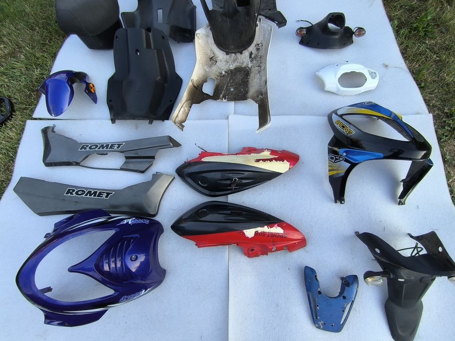 Plastiki, owiewki średni SKUTER chińczyk Moto Magnus