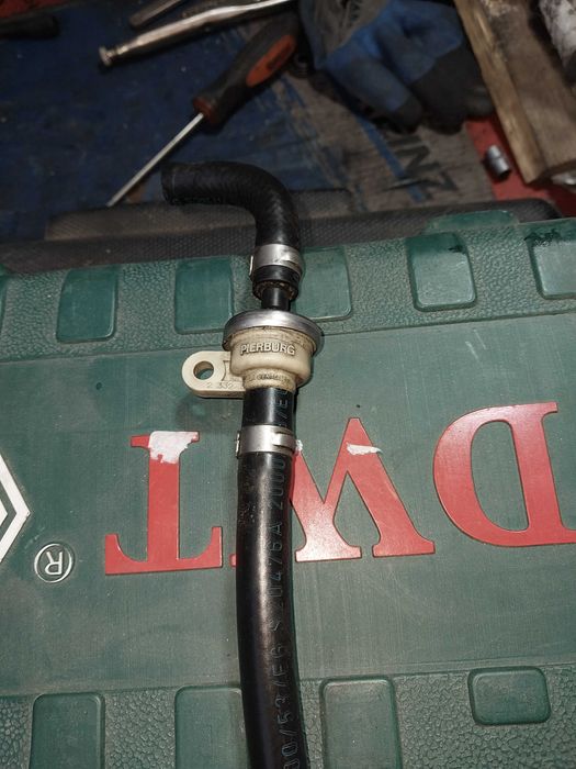 Клапан обратки,ограничитель давления топлива грибок , М57D1