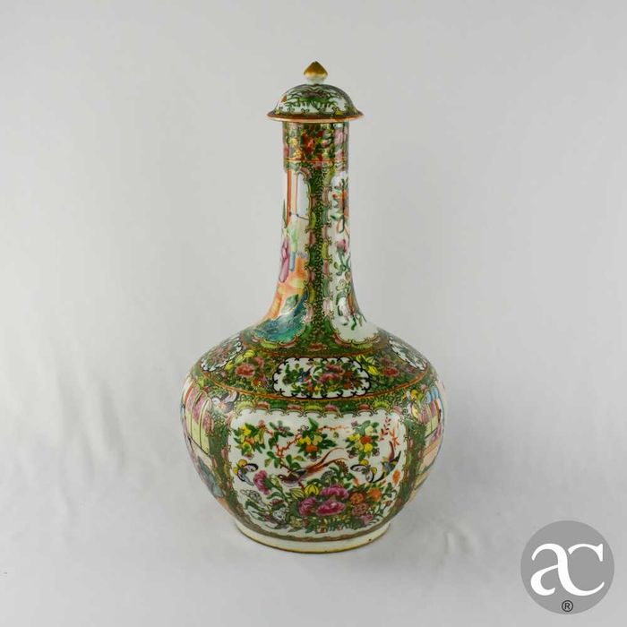 Garrafa bojuda com tampa, decoração Mandarim, reinado Guangxu