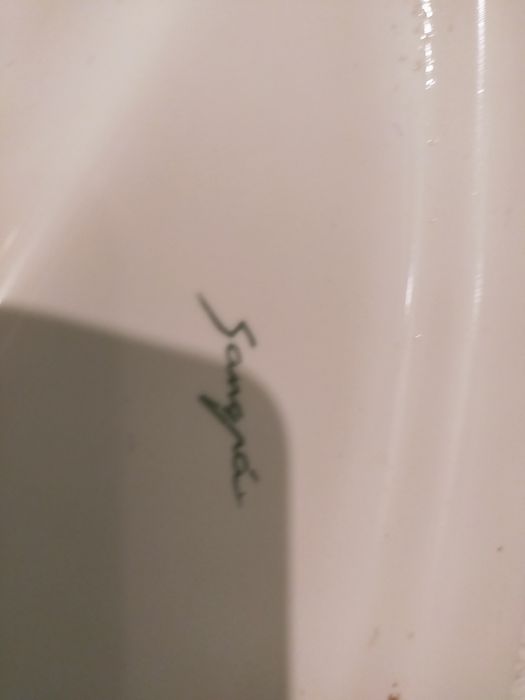 Lavatório wc marca Sangrá e pedra mármore