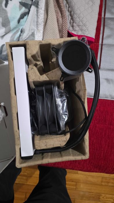 NZXT kraken Z63 como novo