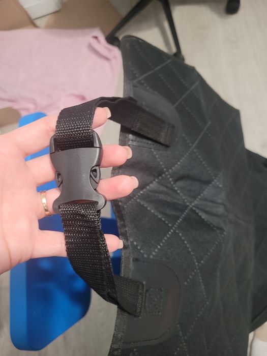 Pokrowiec samochodowy do przewozu zwierząt