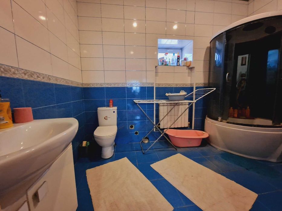 Продам два дома на одном участке Березановка