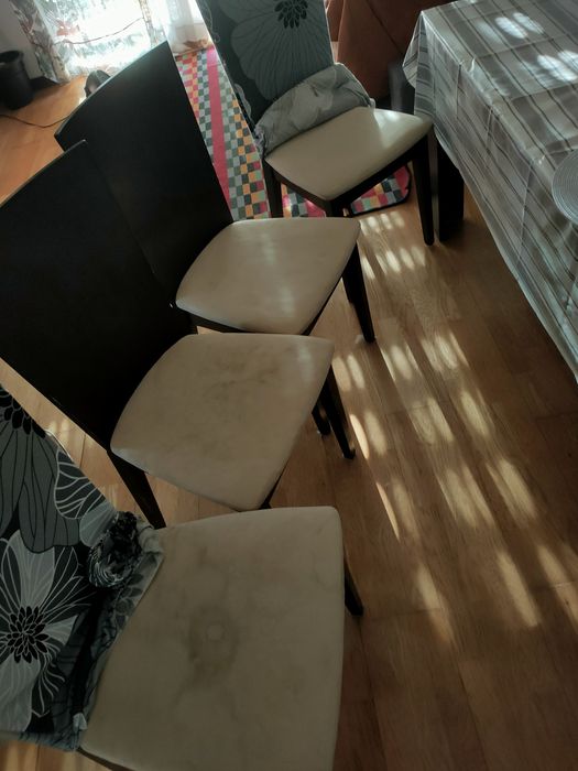 Conjunto Mesa Jantar Extensível Wengué (Desmontada) + 4 Cadeiras