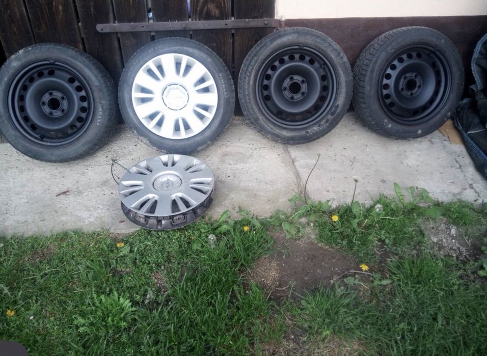 Felgi stalowe z oponami opel zafira r16