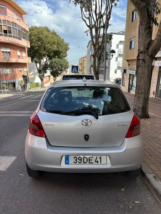carro usado toyota yaris