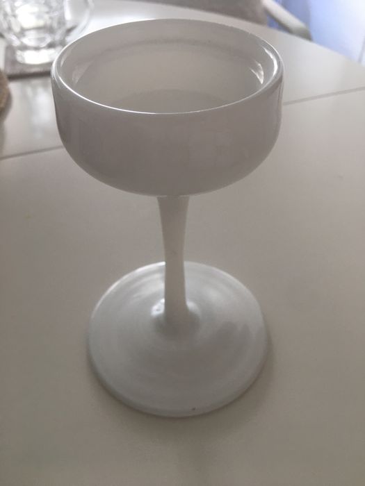 Candelabro branco para velas