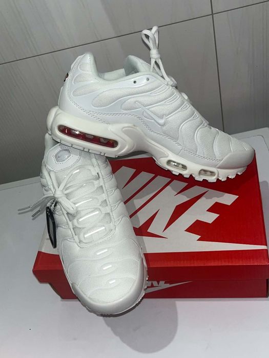 Nike TN biale rozmiar 42