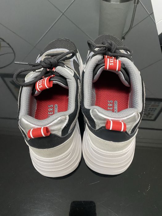 Tenis sckechers mulher novos