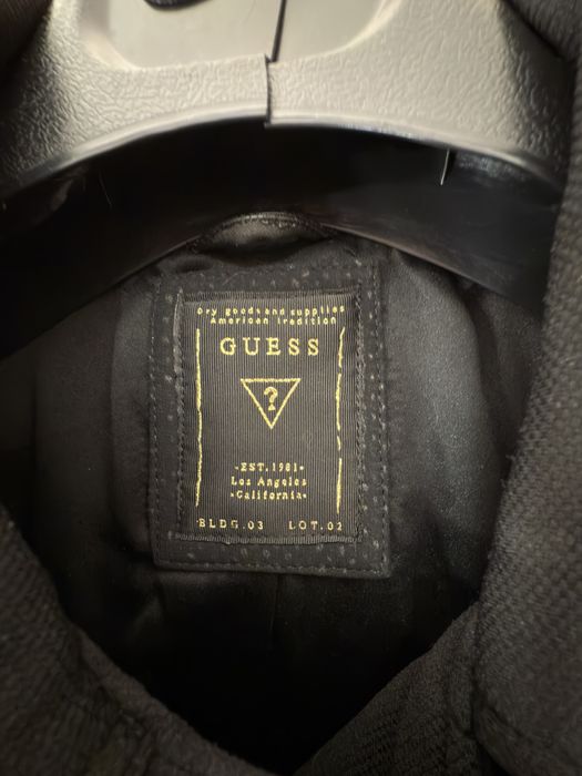 Продам пальто Guess