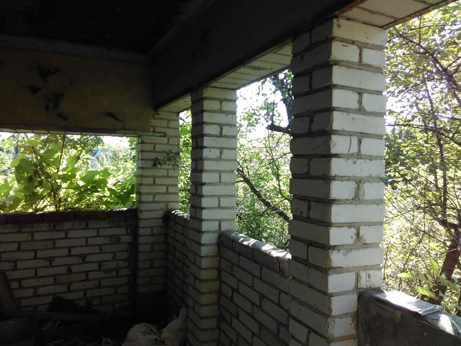 Продається Дача в Никонцах 10 соток двух-этажный дом кирпичный Джерело