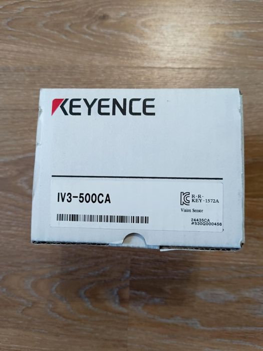 Kamera Keyence IV3-500CA komplet z okablowaniem