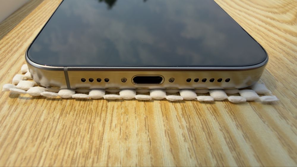 iPhone 16 Pro Max Natural Titanium 1Tb