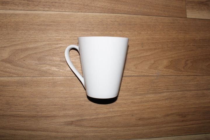 Copos diversos e canecas