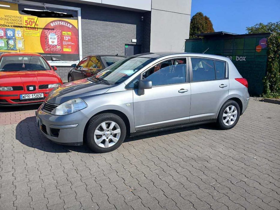 nissan tiida tekna