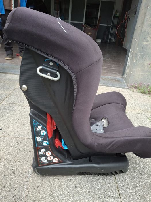 Cadeira Auto c/ Isofix grupos 1-2-3