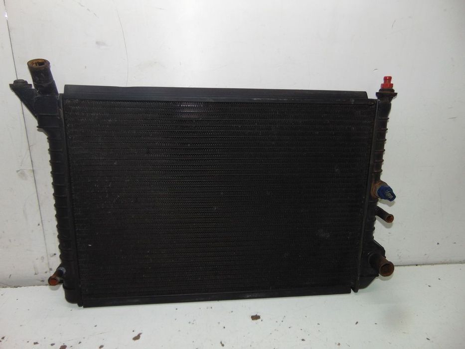 Volvo 460/480 radiador de água " usado em bom estado