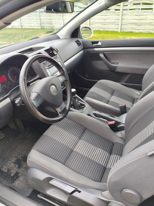 Volkswagen Golf V