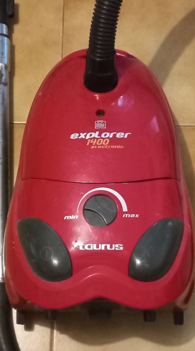 Vendo aspirador Taurus Explorer 1400 Watts (Porto/Feira)