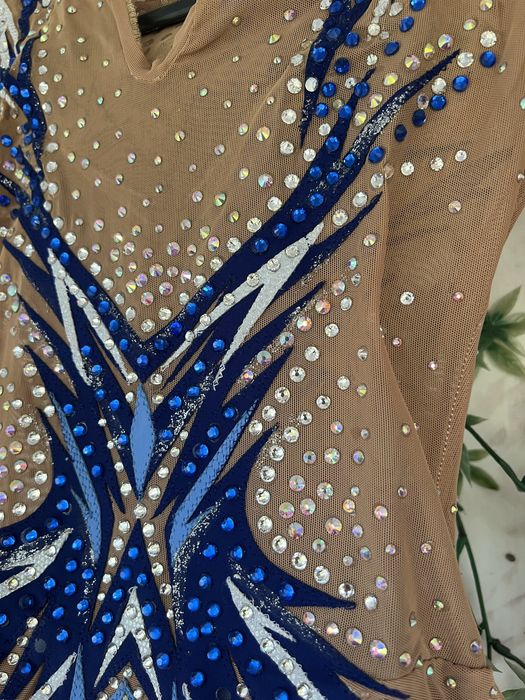 Костюм для выступления на гимнастике