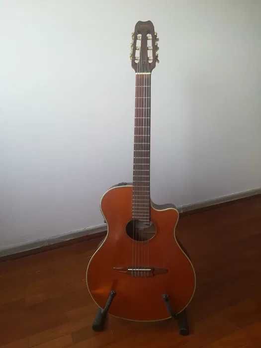 Guitarra eletroacústica Yamaha APX-7CN