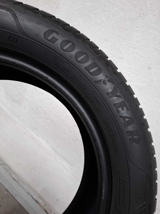 1x 235/55R18 Goodyear Vector 4seasons G3 6,1mm 25r.