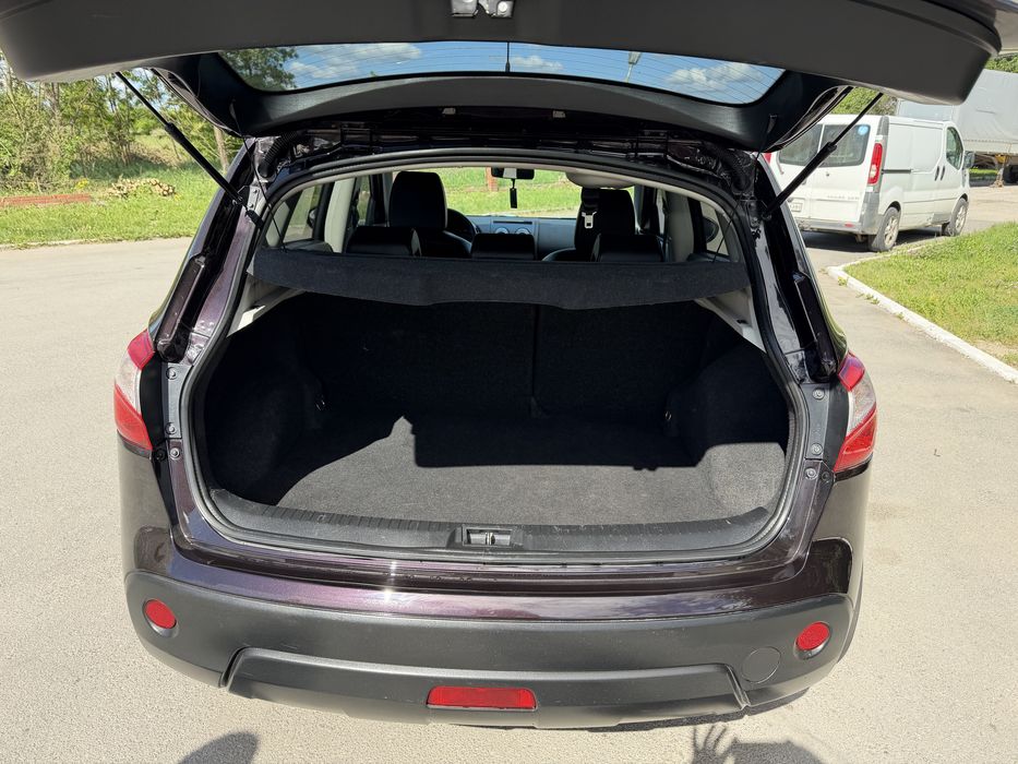 Nissan Qashqai  2013
